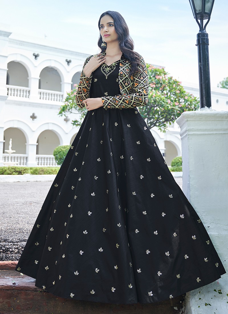 Black & Red Colored Georgette Embroidered Anarkali Gown at Rs 575 |  Designer Lehenga in Surat | ID: 14935223255