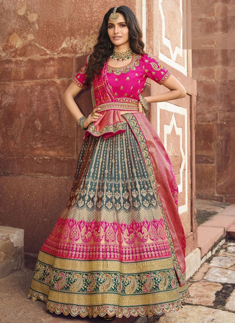 Grey And Pink Colour Lehenga Choli Marriage – Kaleendi