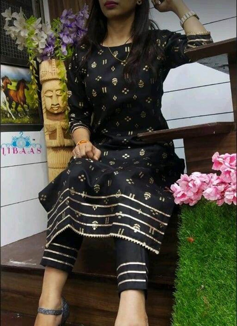 Printed striped kurti and black pant with malmal dupatta  Kurti Fashion