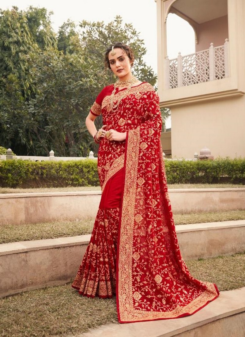 Classic White & Chilly Red Bridal Elegance Kanchipuram Handloom Silk S –  Capell Haute Couture