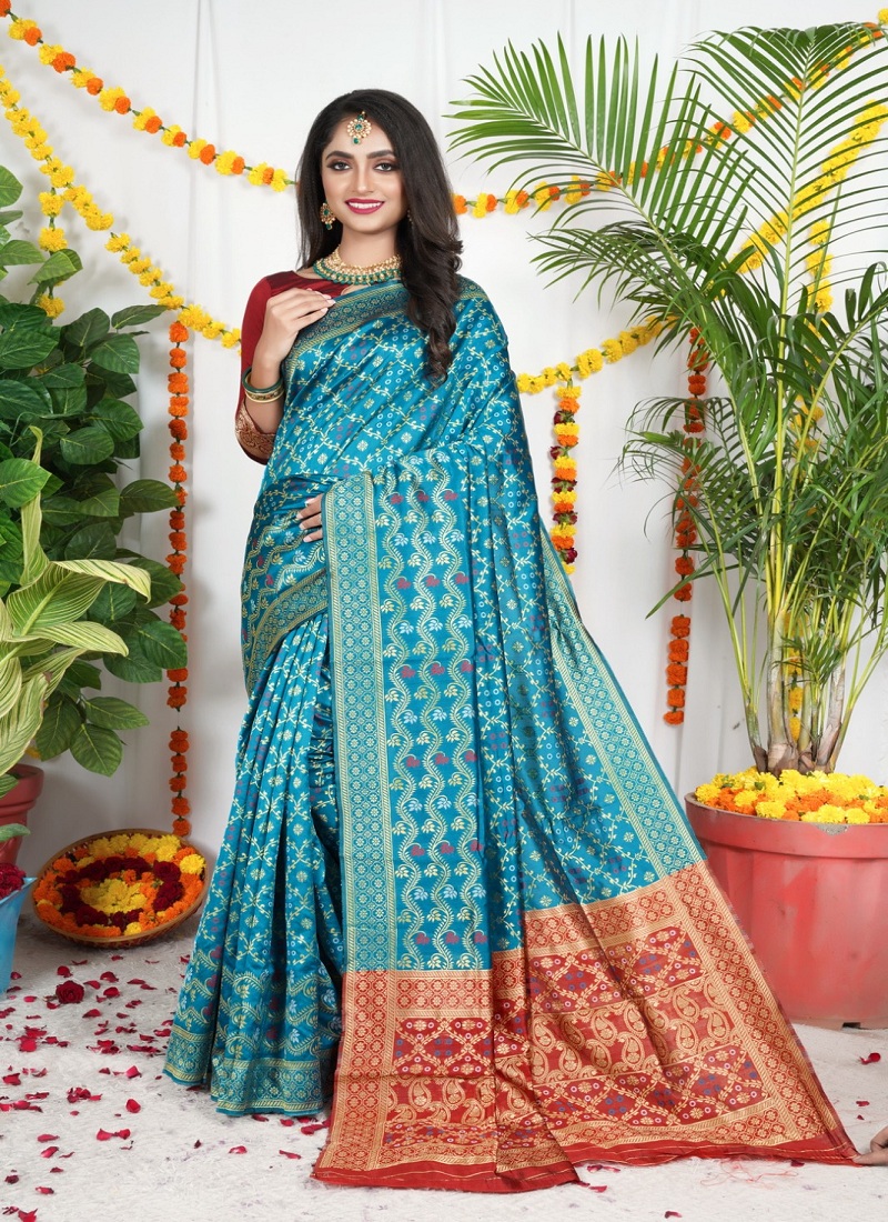 Wedding Multicolor Bandhej Silk Patola Saree at Rs 1099 in Surat | ID:  27017512148
