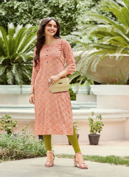 Hina khan | Fashion, How to wear, Kurti