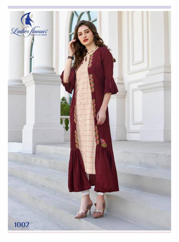 Life Style Vol-4 Ladies Flavour Designer South Cotton Stripes & Rayon Stripes & Mull Cotton & Musline With Embroidery Work Comfy Kurti With Pant 