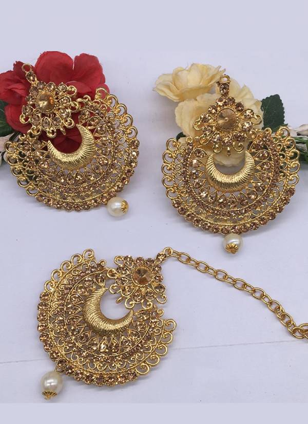 Latest Designer Pretty Earrings Collection With Maang Tikka 
