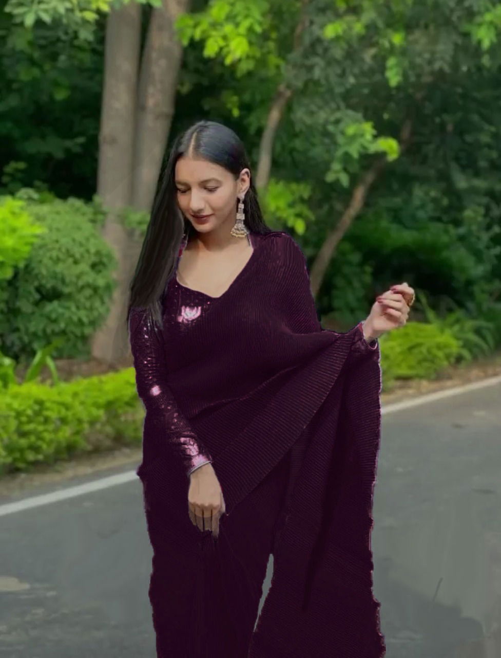 Bt 1082 Crush New Party Wear Georgette Stylish Saree Collection