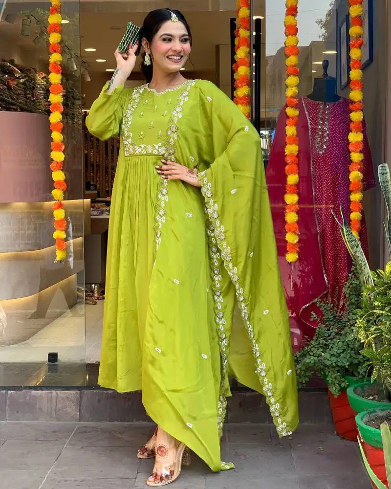 Navya Kurti 96 Chinon Embroidered Kurti Bottom With Dupatta Wholesalers In Delhi