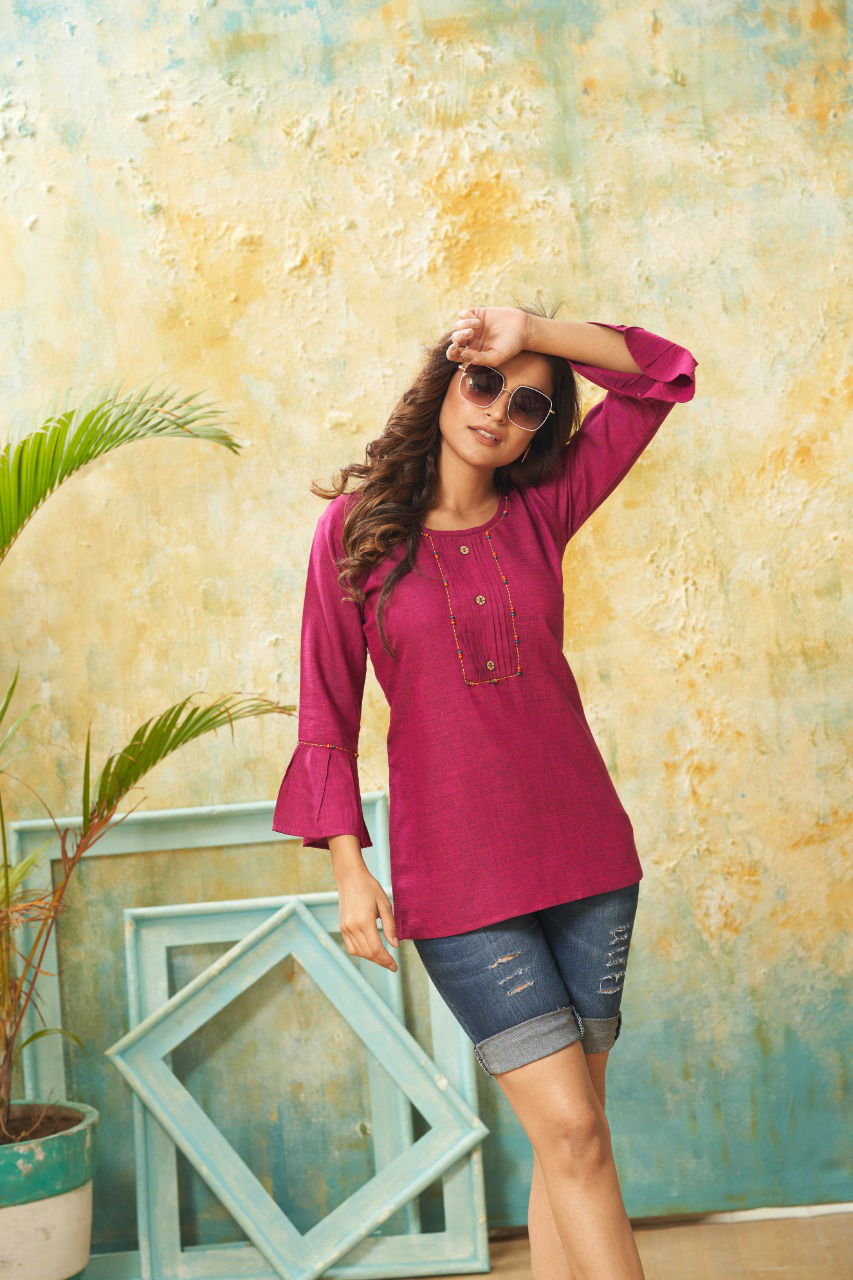 Chic Girl 1 Fancy Latest Stylish Western Regular Wear Heavy Rayon Slub crepe Ladies Top Collection
