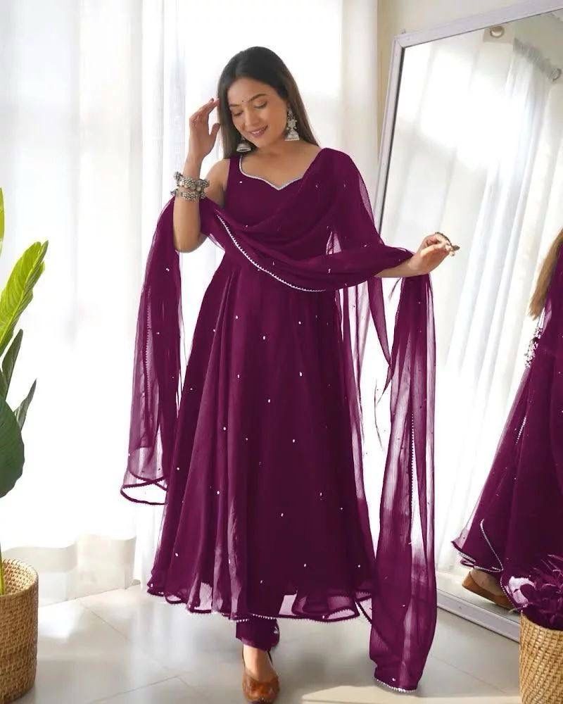 Fg Ladies Gown wholesale market in Surat