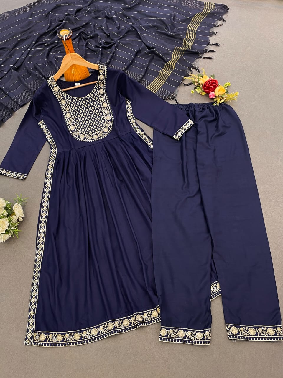 Shamal Reyon Naira Cut Kurti With Bottom Dupatta Suplliers In India