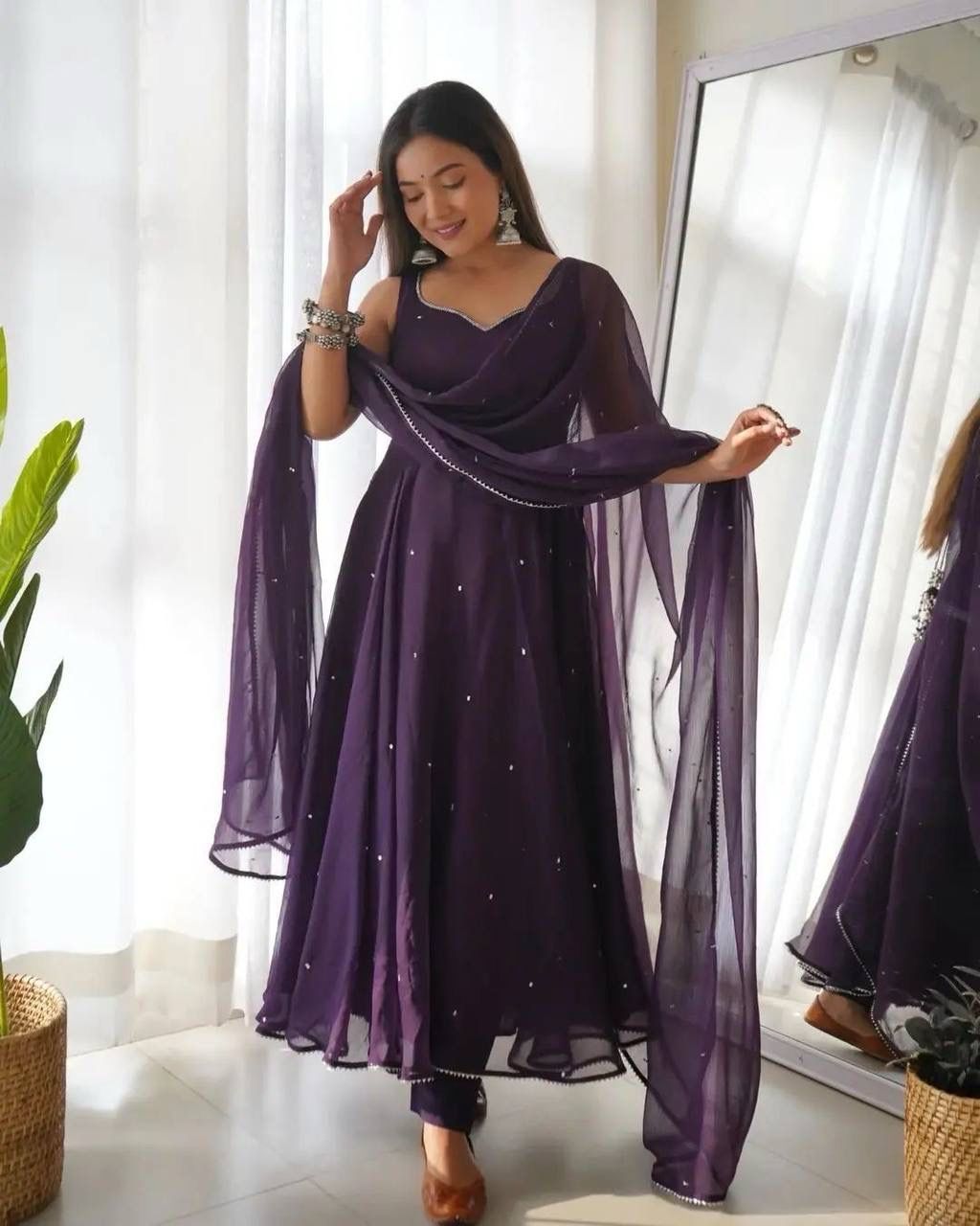 Fg Ladies Gown wholesale market in Surat