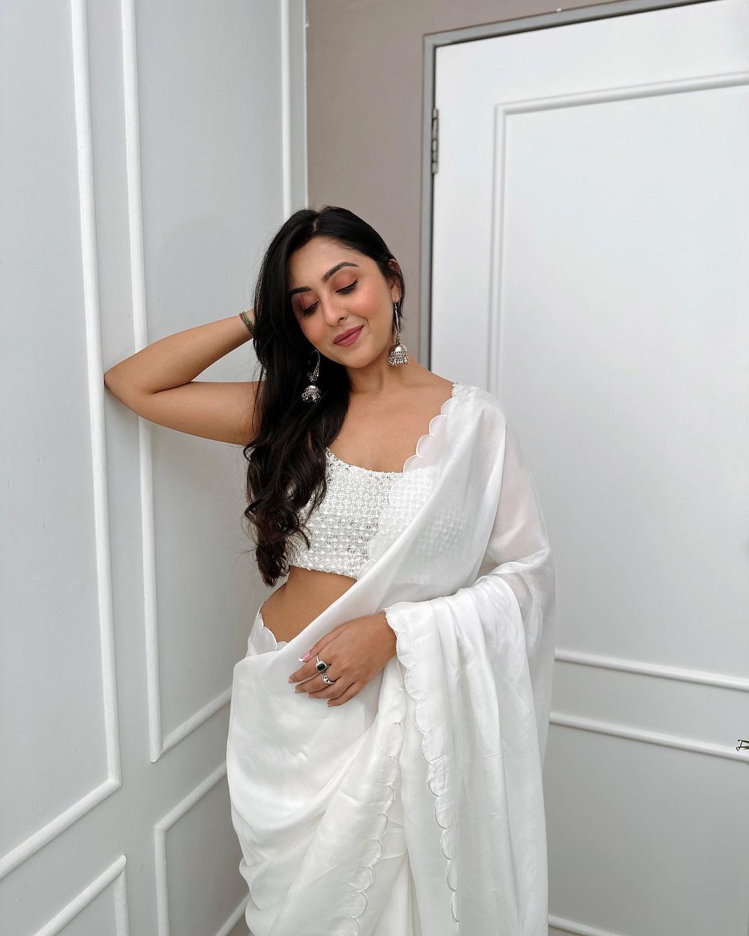 Gamthi By Tc White Designer Blouse Wholesale Saree Suppliers In Mumbai