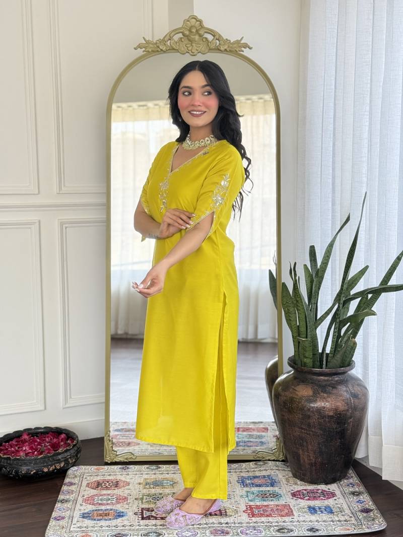 Dhuchandani 01 Viscose Chanderi Kurti Bottom With Dupatta Wholesale Clothing Distributors In India