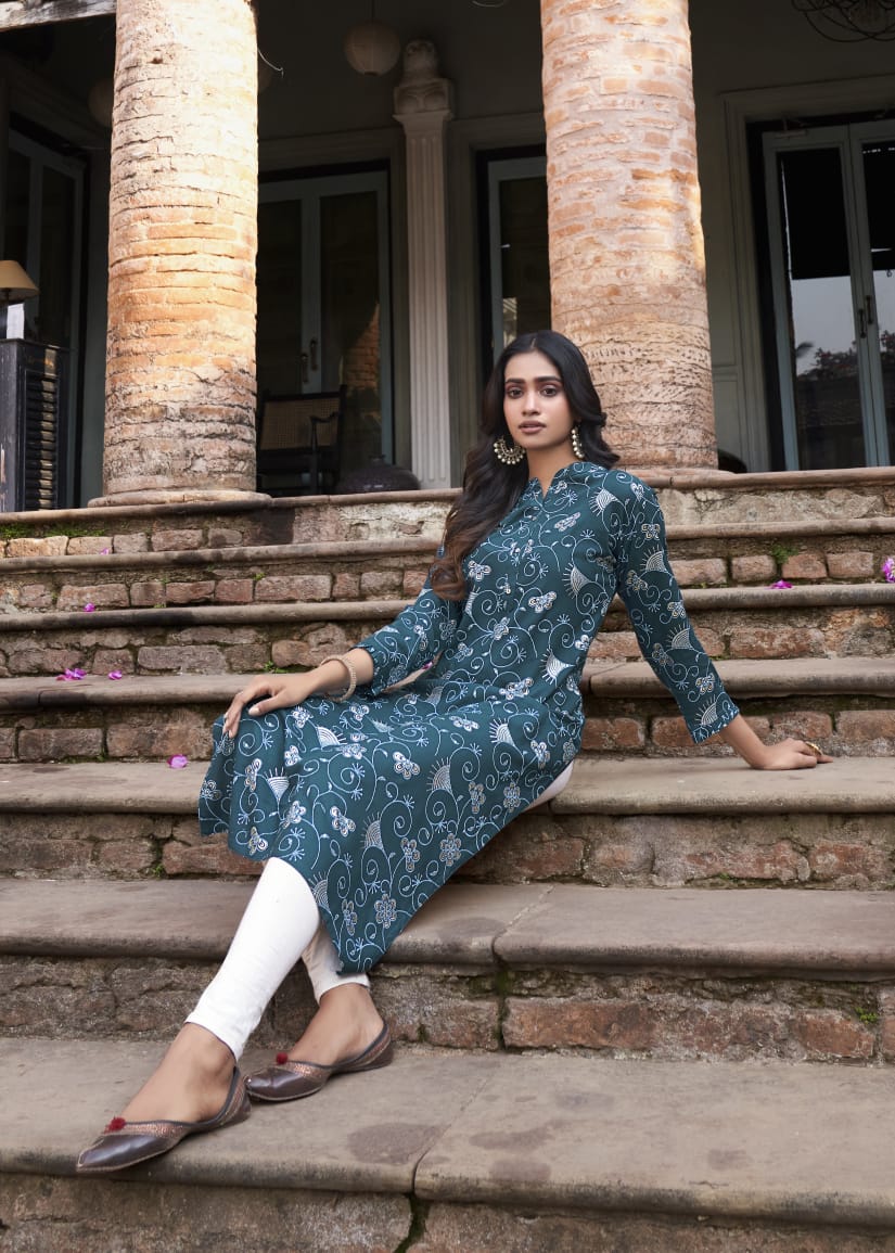 Banwery Colourbar Latest Fancy Heavy Foil Print Ethnic Wear Designer Kurtis Collection

