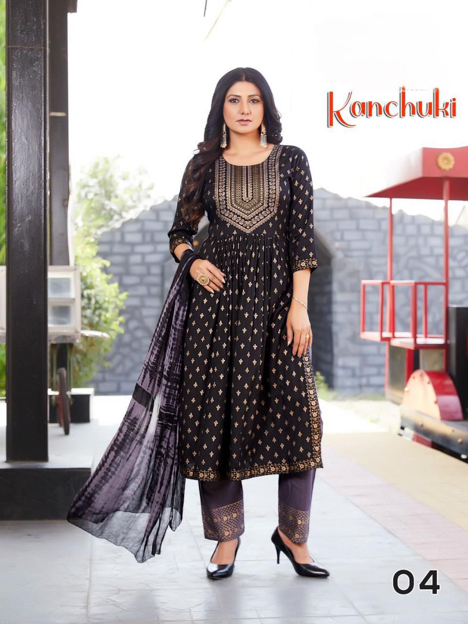 Kanchuki By Fvd Naira Two Tone Slub Gold Print Kurti With Bottom Dupatta Wholesale Online