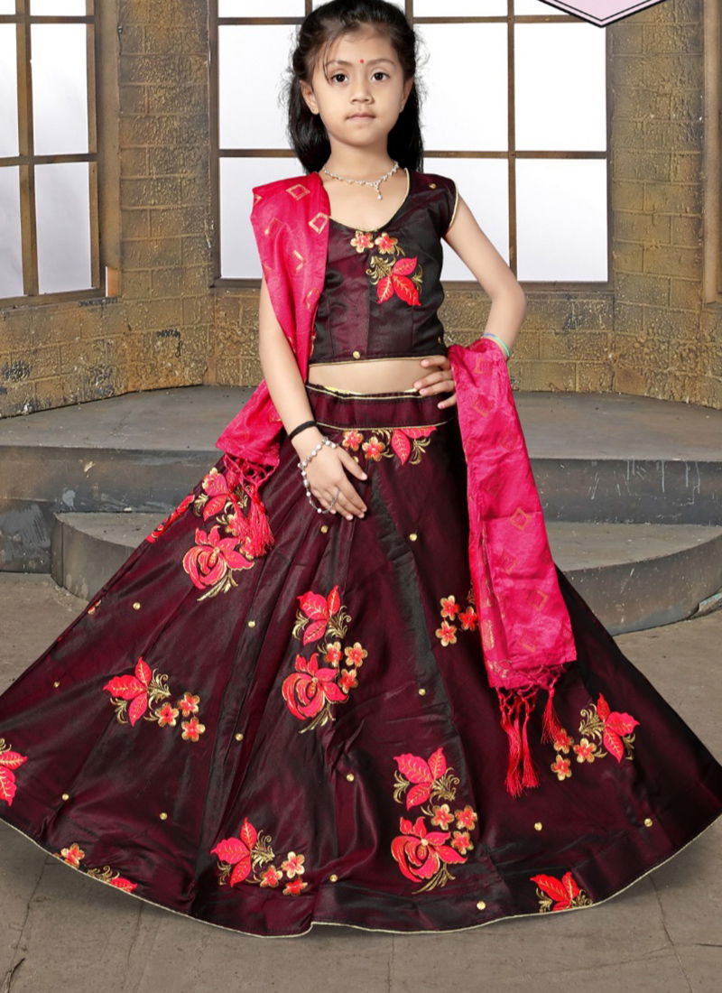 Pretty Designs Party Wear Lehnga Choli Collection With Embroidery Work
