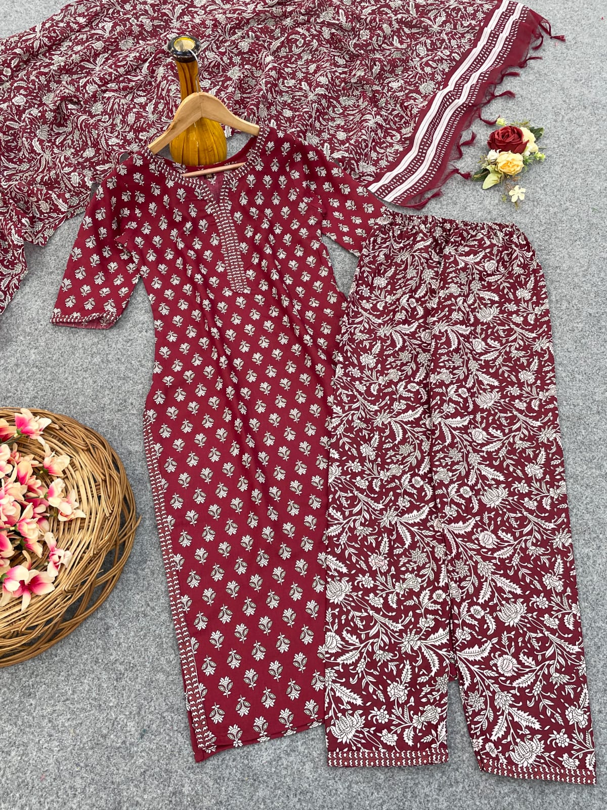 Shamal Printed Cotton Blend Kurti With Bottom Dupatta Suppliers In India