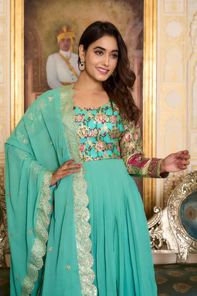 Sn 2389 90 Stunning Faux Georgette Gown With Dupatta Online Wholesale
