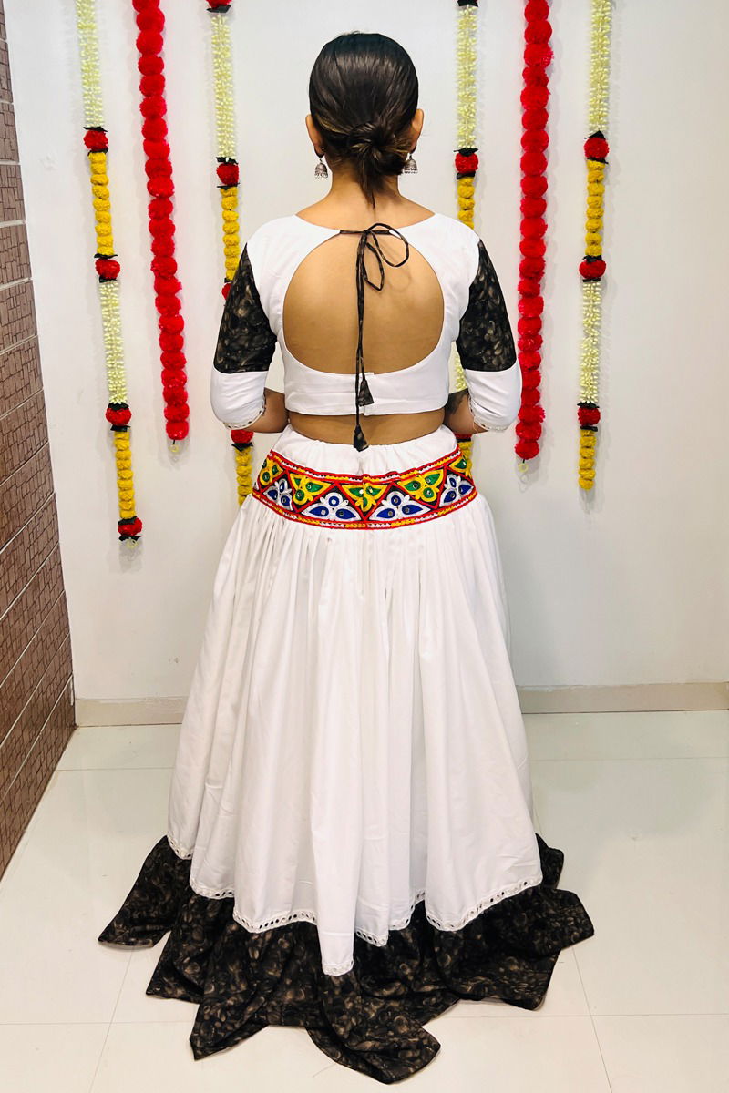 AWY 7061 By Aawiya Navaratri Designer Wholesale Lehenga Choli In India
