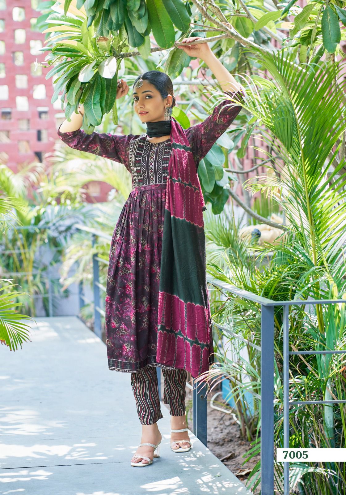 Sara Vol 7 By Mystic 9 Rayon Printed Kurti With Bottom Dupatta Suppliers In India
