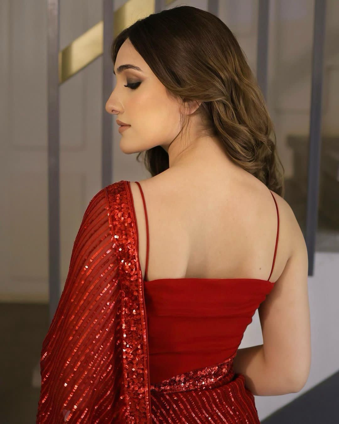 5239 Heavy Georgette Designer Party Wear Sarees Catalog