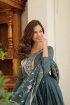 Sn 2422 Beautiful Star Georgette Gown With Dupatta Suppliers In India