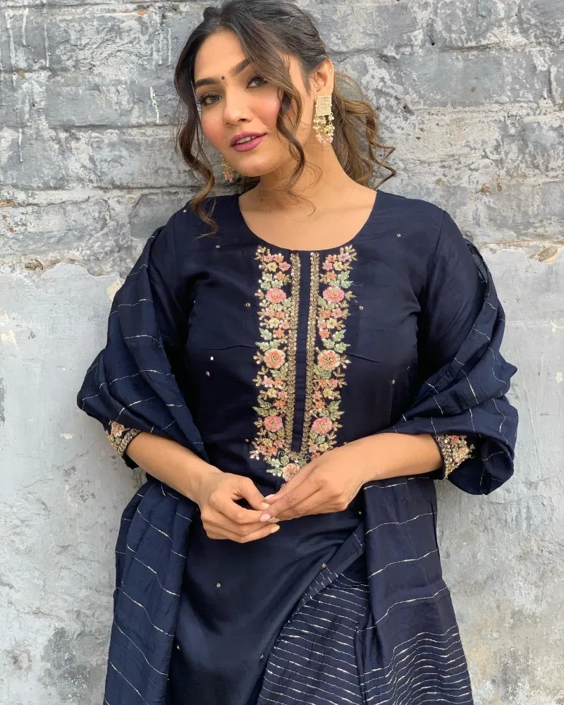 Dhujasmine 1 Viscose Chanderi Kurti Bottom With Dupatta Wholesale Market In Surat With Price