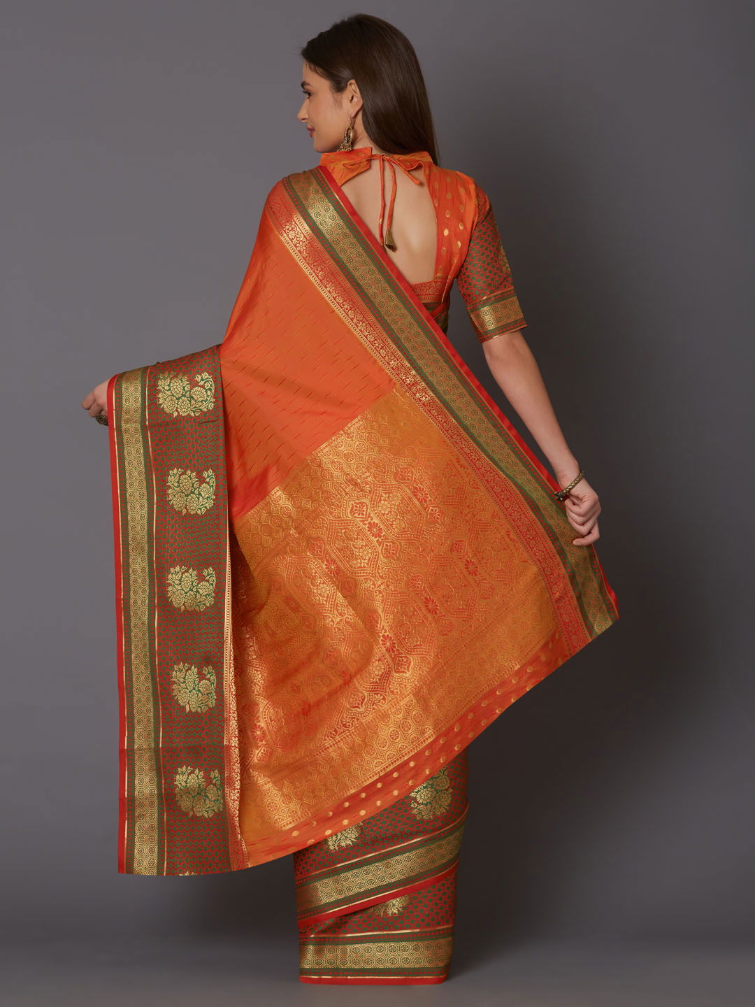 Raahi Festive Wear Silk Blend Geometric Saree