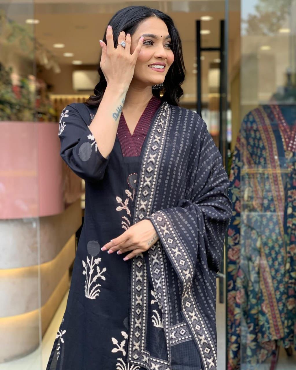 KF Black Kalaai Hand Block Printed Kurti With Bottom Dupatta Wholesale Online