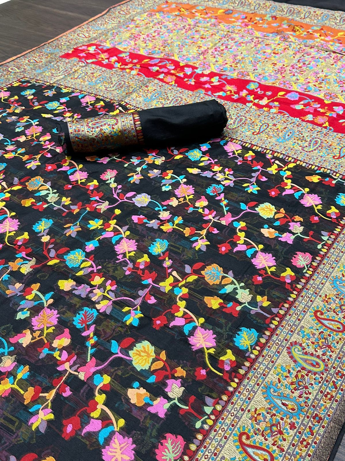 Vivera Kashmiri Pashmina Kachi Printed Wedding Sarees Suppliers In India