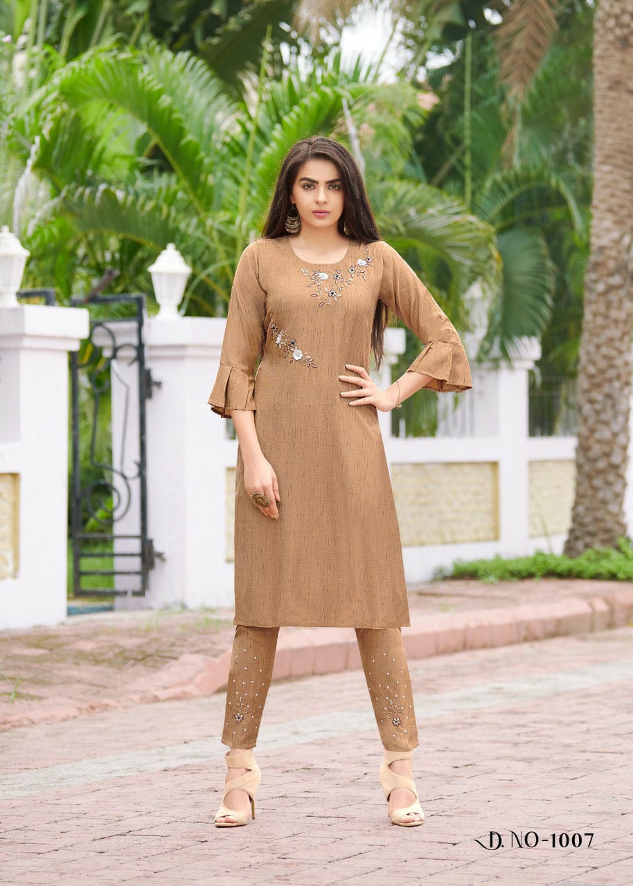 Aarohi Classic Ethnic Wear Rayon Fancy Kurti With Bottom Collection