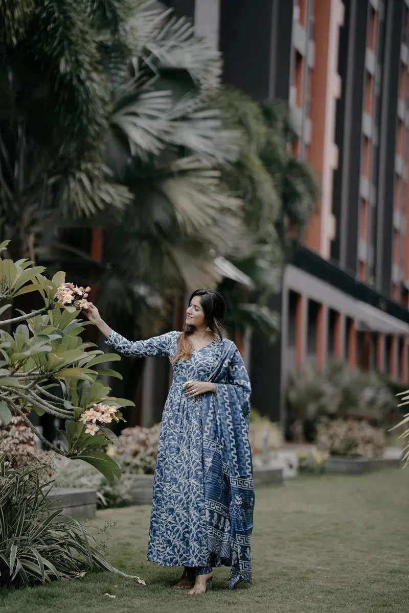 Dhruvi 300 Rayon Printed Kurti Bottom With Dupatta Wholesale Market In Surat With Price
