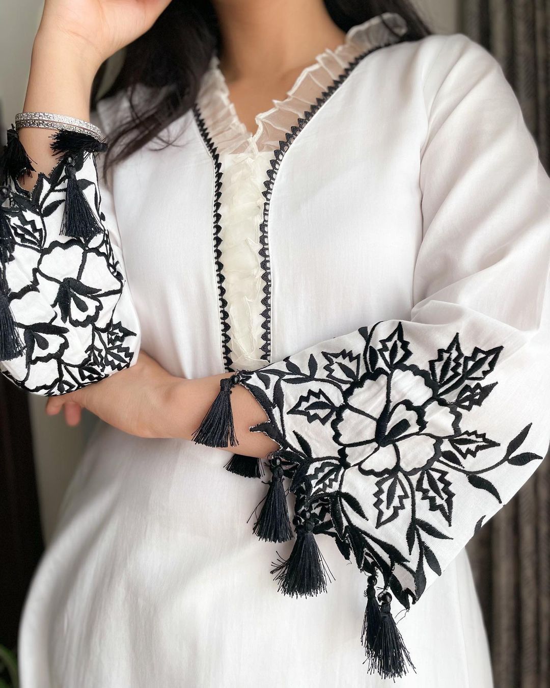 LG 1680 Exclusive Fiona Silk Short Kurti With Bottom Catalog
