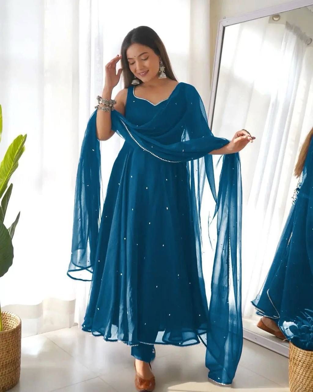 Fg Ladies Gown wholesale market in Surat