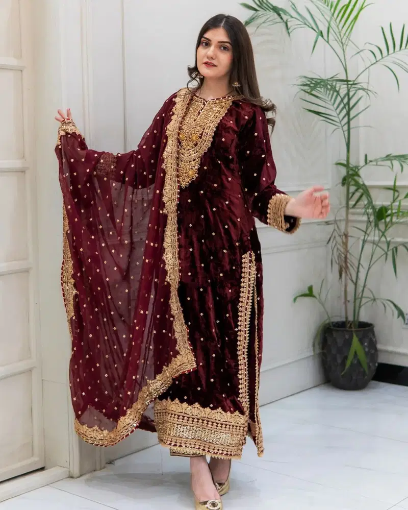 Sr 1652 Pure Heavy Viscose Velvet Kurti With Bottom Dupatta Orders In India