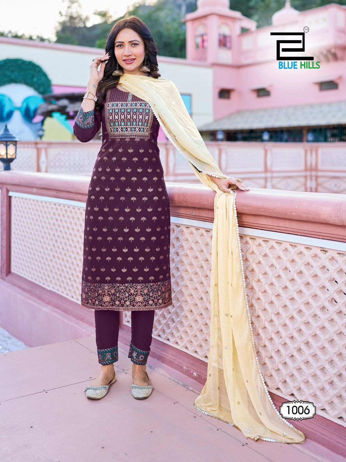 Shaandar By Blue Hills Foil Printed Kurti With Bottom Dupatta Wholesale Clothing Distributors In India
