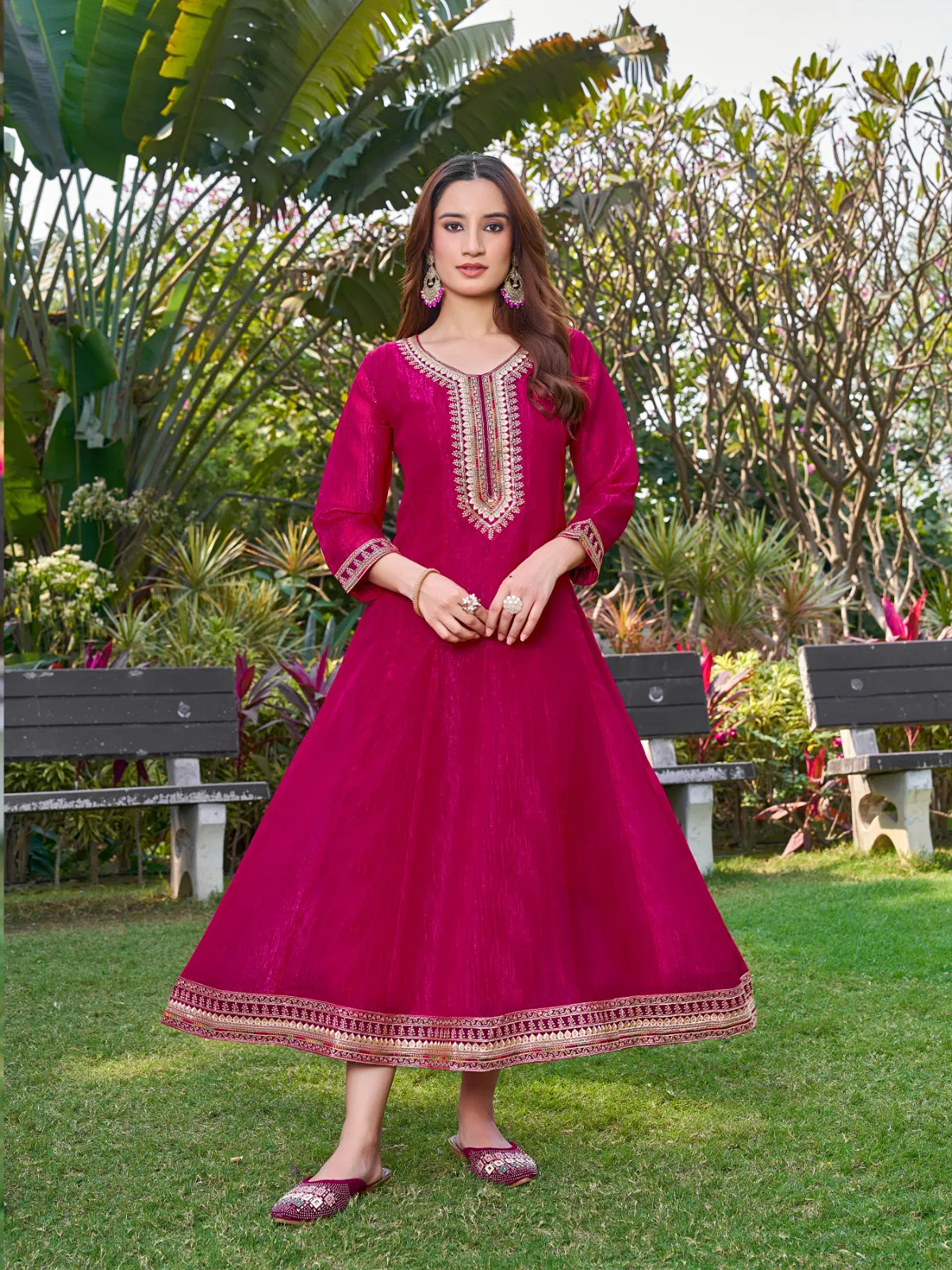 Saundhi By Aanchi Crunchy Flair Kali Cut Kurtis Wholesale Market In Surat