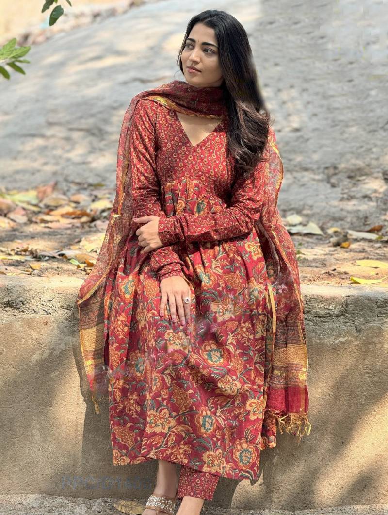 Dhruvi 301 Rayon Printed Kurti Bottom With Dupatta Bulk Orders In India