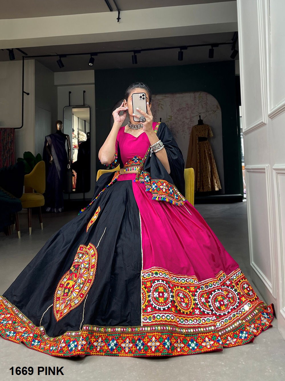 Aawiya 1669 Pink Cotton Navaratri Lehenga Choli Wholesale Price In Surat