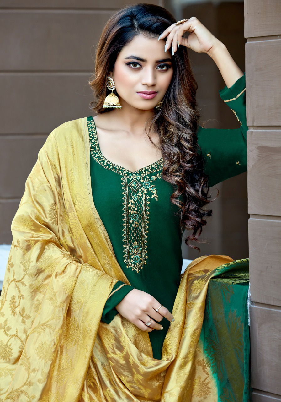 PARRA LIHAAZ Latest Heaavy Festive wear Fancy Designer Cinon With Embroidery Work And Hand Diamond Readymade Salwar Suit Collection