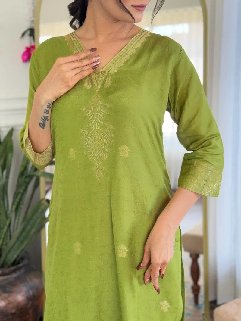 Divya 01 Viscose Jacquard Embroidered Kurti Bottom With Dupatta Bulk Orders In India