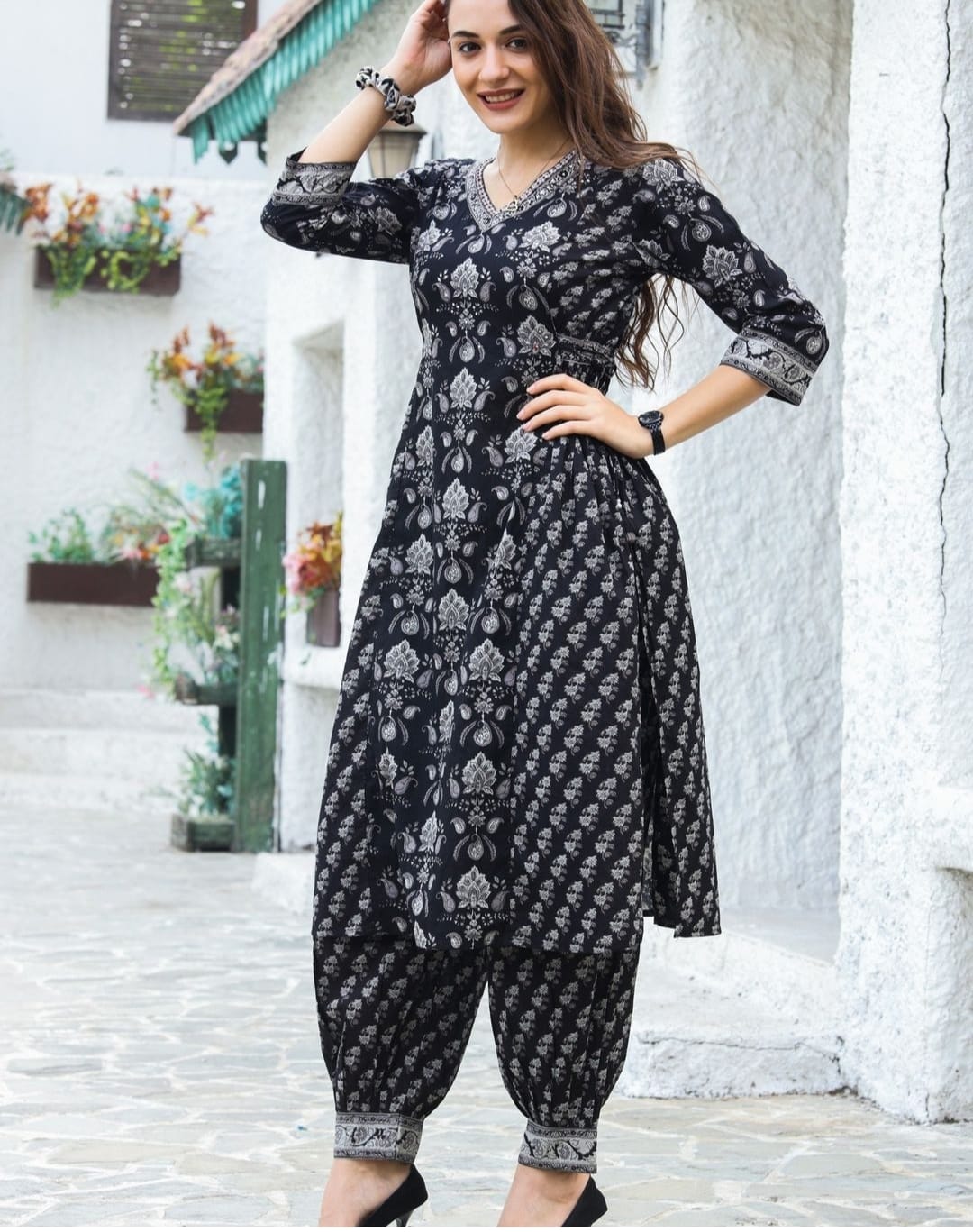 Kalaai Fashion Cotton Embroidery Kurti With Bottom Dupatta Wholesalers In Delhi