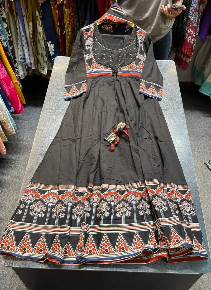 Naisha K 13 Cotton Anarkali Fancy Kurti Bottom With Dupatta Wholesale Price In Surat