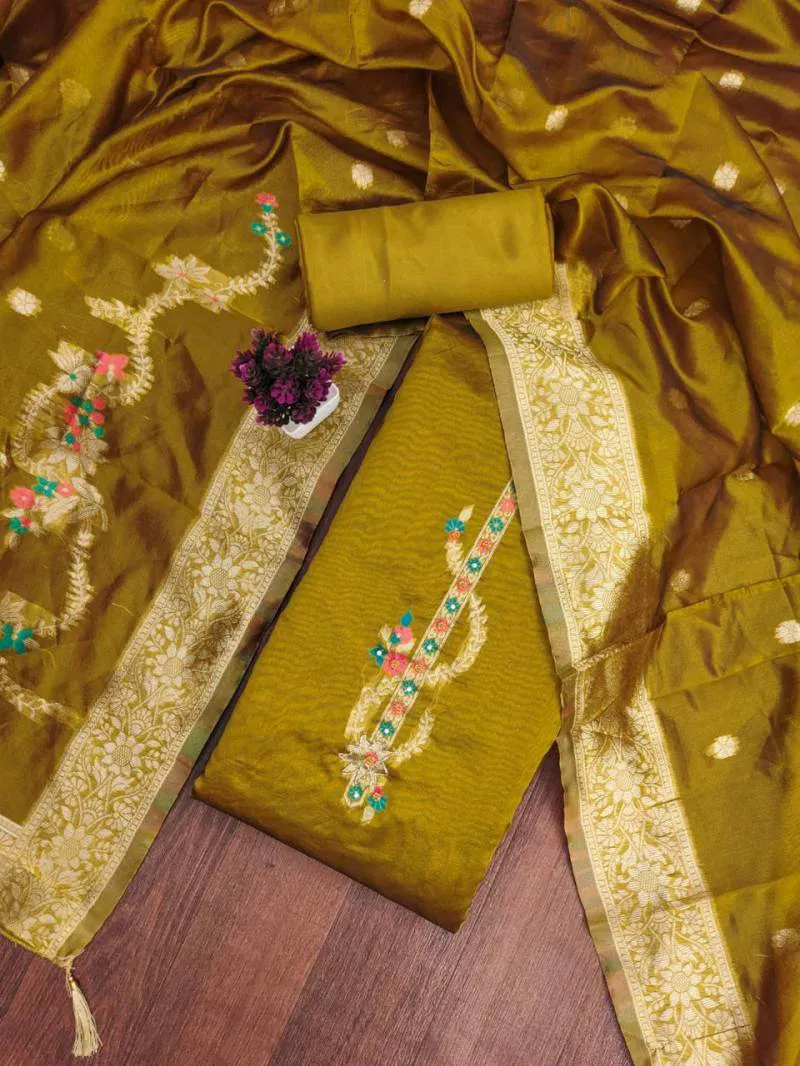 Color Set 9086 Fancy Jacquard Dress Material Wholesalers In Delhi