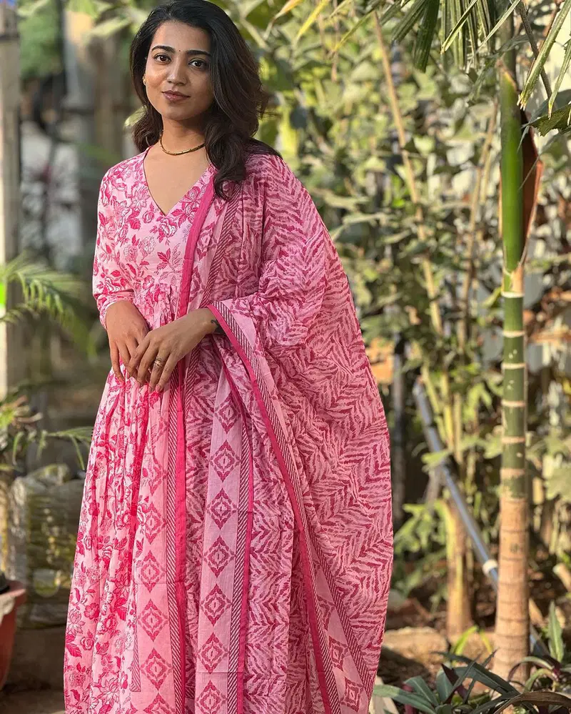 Vt Designer Kpd 9014 Alia Cut Cotton Printed Kurti With Bottom Dupatta Orders In India

