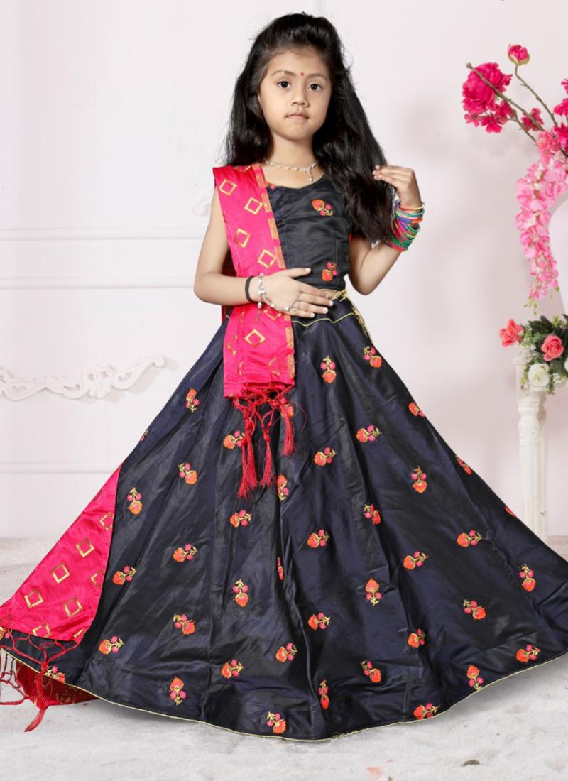 Pretty Designs Party Wear Lehnga Choli Collection With Embroidery Work