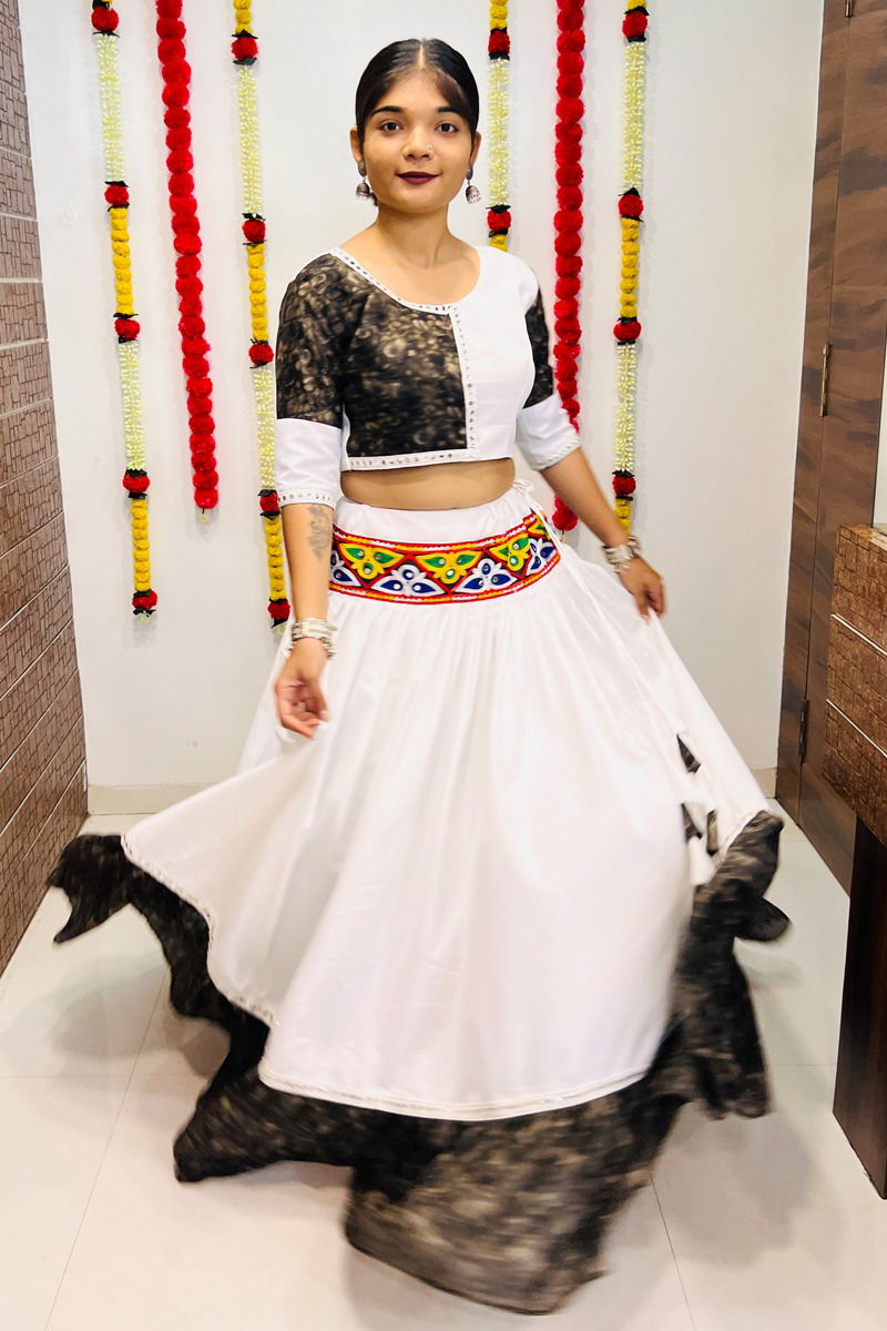 AWY 7061 By Aawiya Navaratri Designer Wholesale Lehenga Choli In India