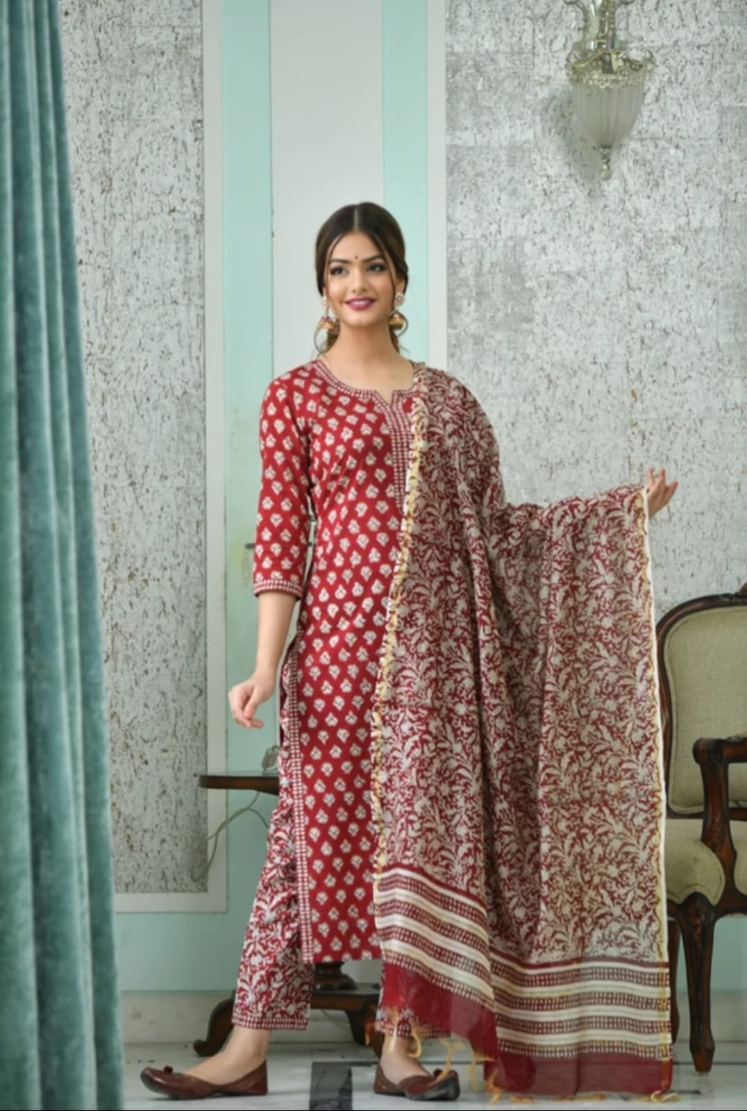 Shamal Printed Cotton Blend Kurti With Bottom Dupatta Suppliers In India