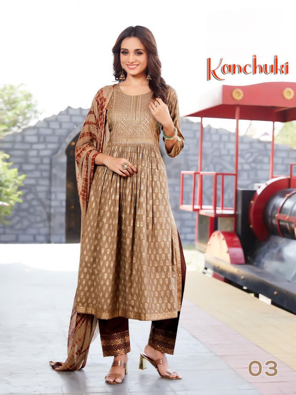 Kanchuki By Fvd Naira Two Tone Slub Gold Print Kurti With Bottom Dupatta Wholesale Online