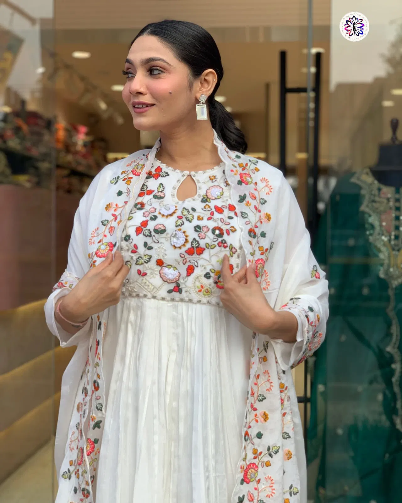 KF 4048 Kalaai Viscose Chinon Kurti With Bottom Dupatta Wholesalers In Delhi