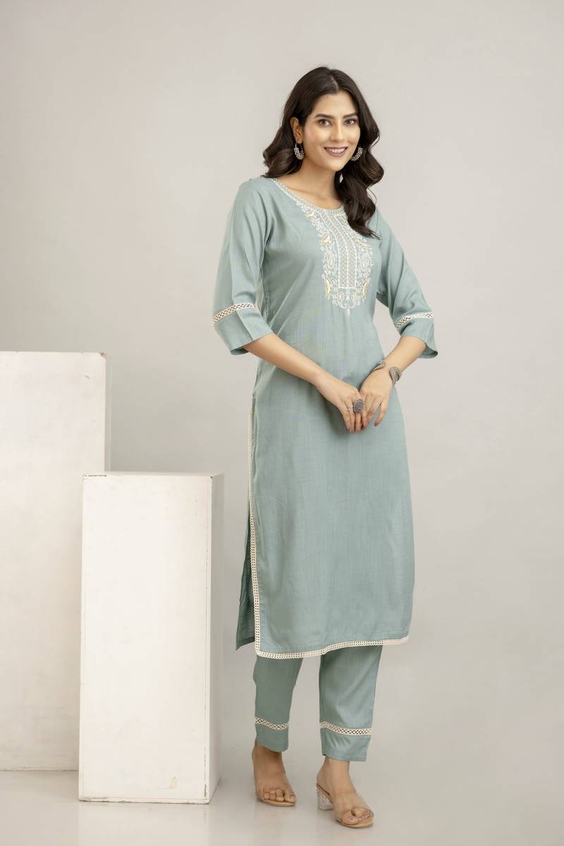 Stylee Girl 16 Rayon Embroidered Kurti With Bottom Wholesale Suppliers In Mumbai